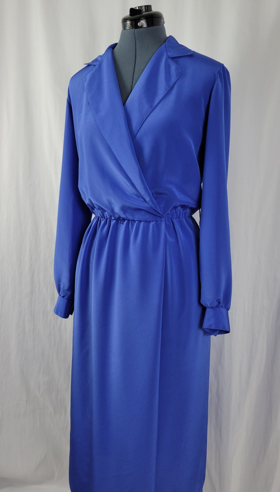 Vintage Caron Blue Wrap Bodice Collared Dress Size Small?