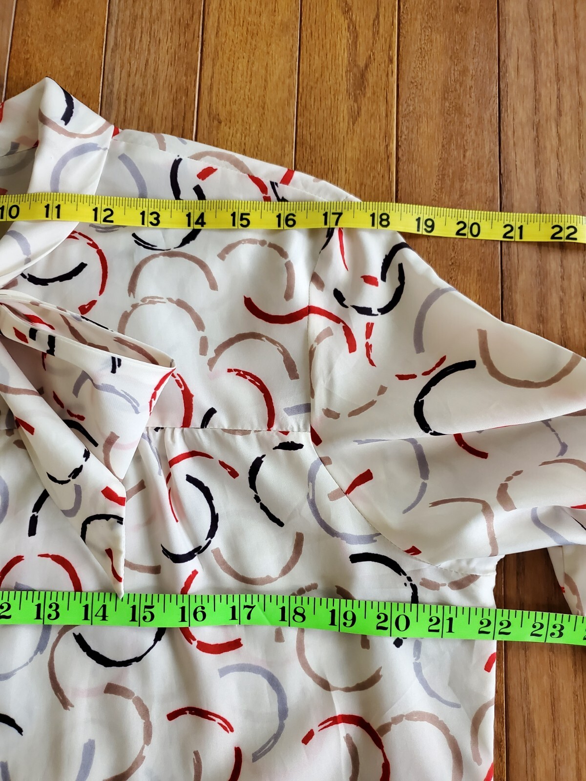 Vtg 80s Manor Park Cream Geometric Prints Front Tie Bow Button Up Blouse Sz L/XL