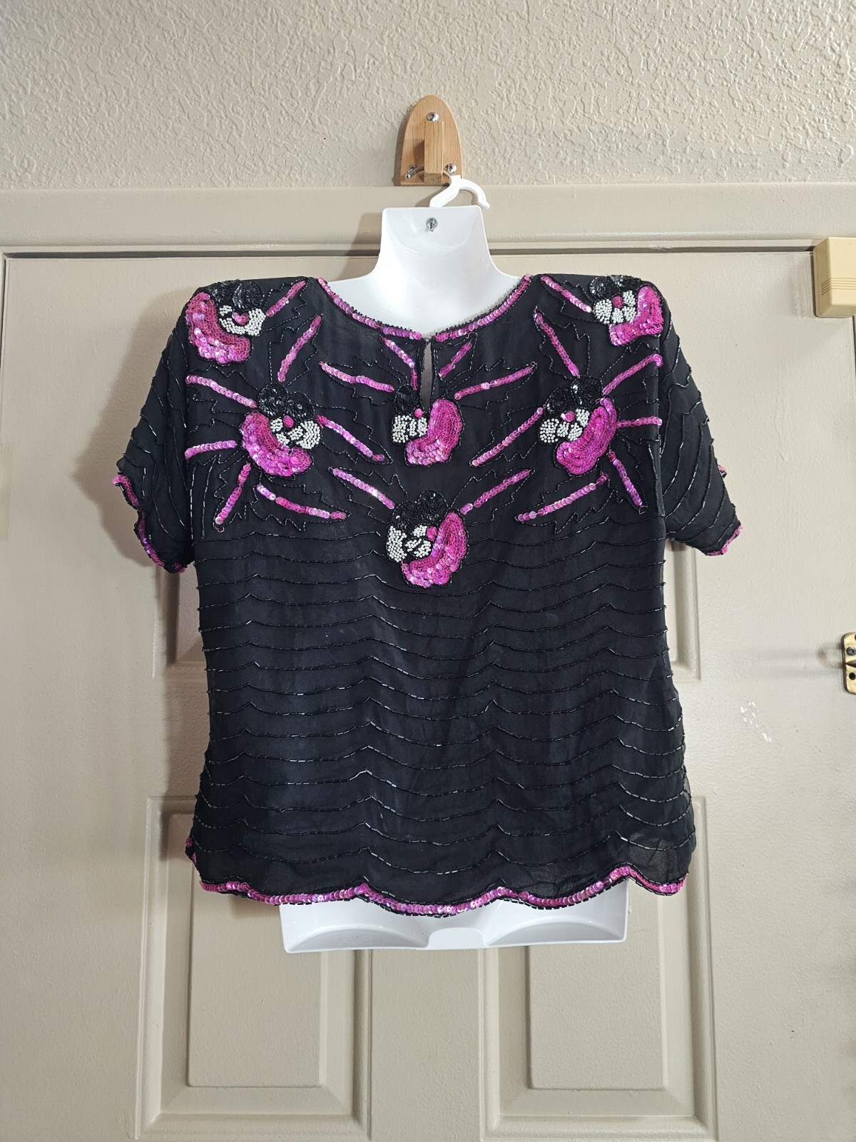 Vintage 80’s Avalon 100% Silk Sequins Top Size L