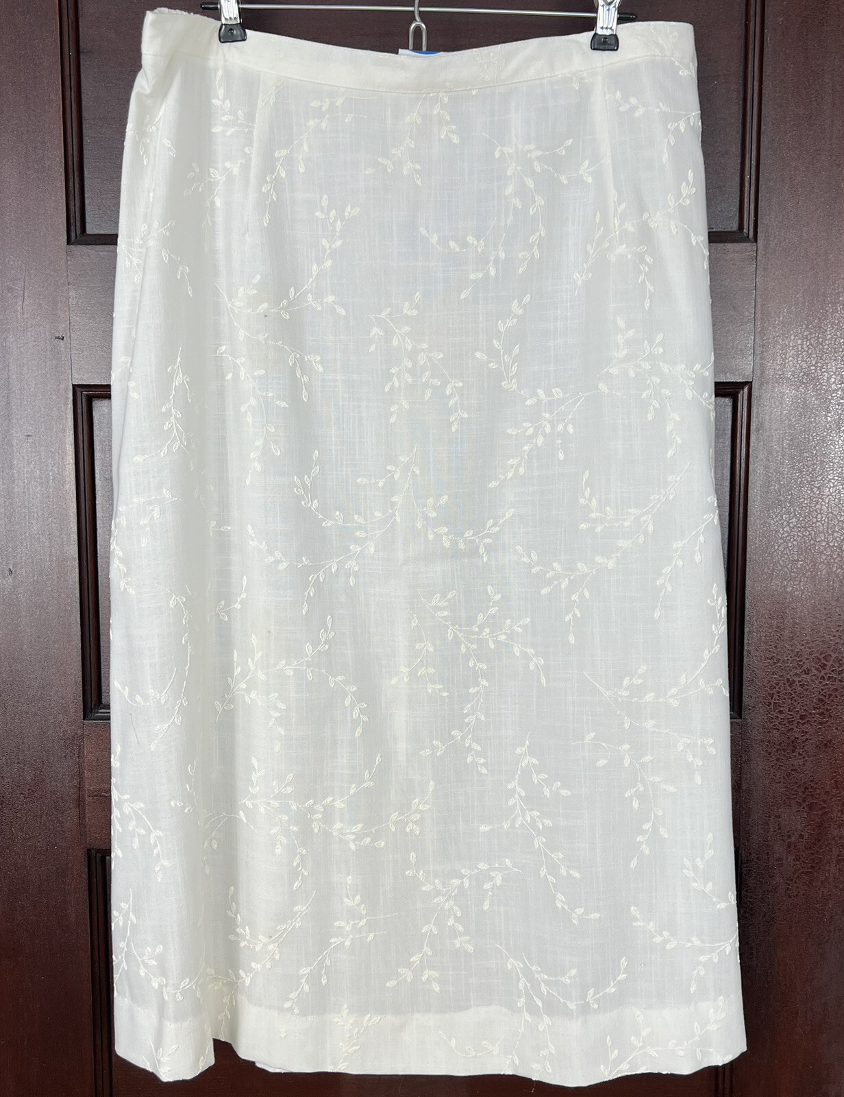 Linen Look Skirt Suit Woman’s 1X White Embroidered Flowers Usa Made VTG Retro