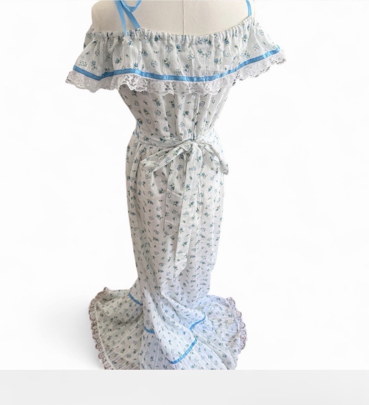 Vintage 1970s Cottagecore Prairie Maxi Dress