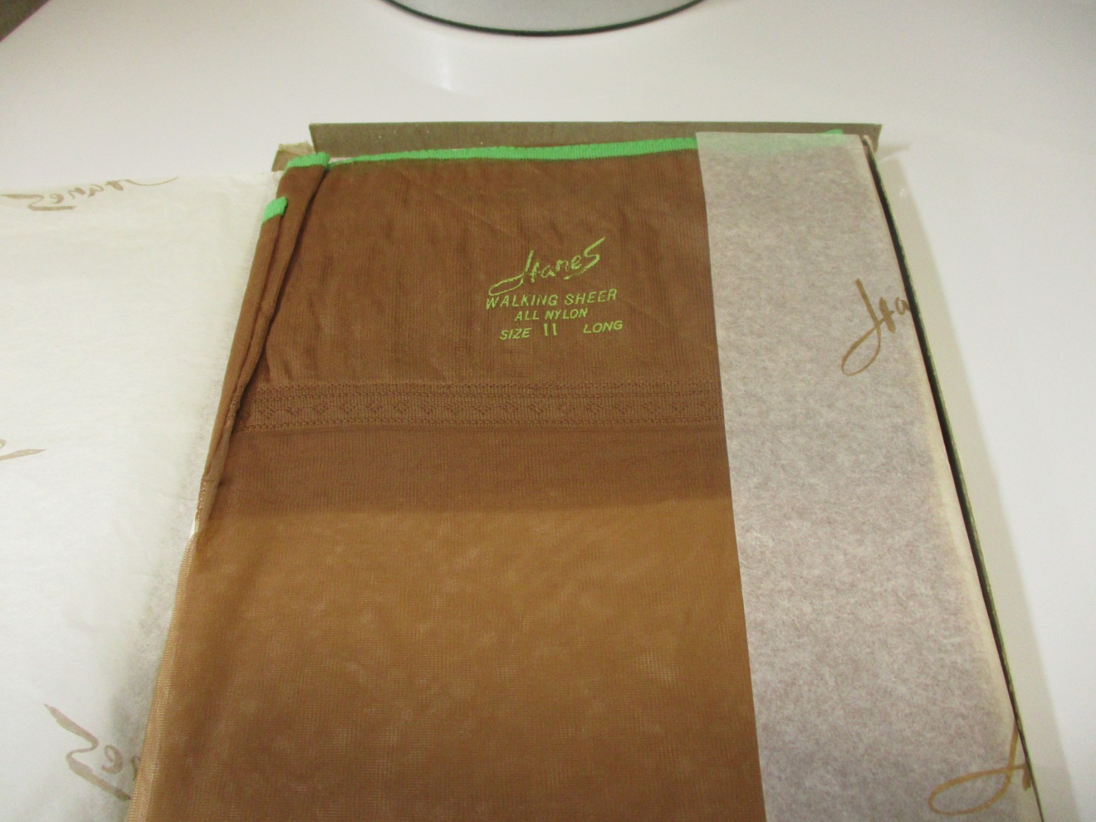 3 PR VINTAGE HANES 530 WALKING SHEER RHT NYLON STOCKINGS SIZE 11 LONG BARELY