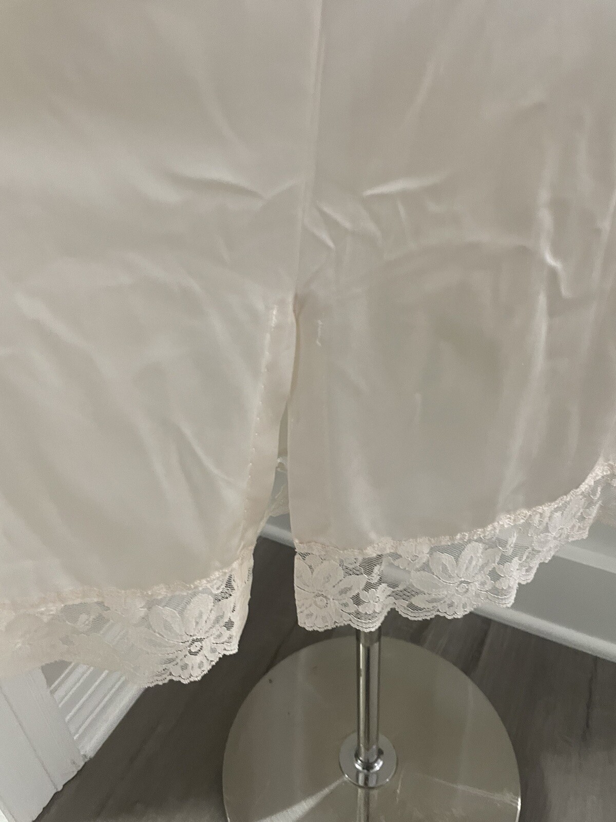 Lorraine Half Slip Beige Small Soft Blush Nylon Vintage 2″ Lace Hem