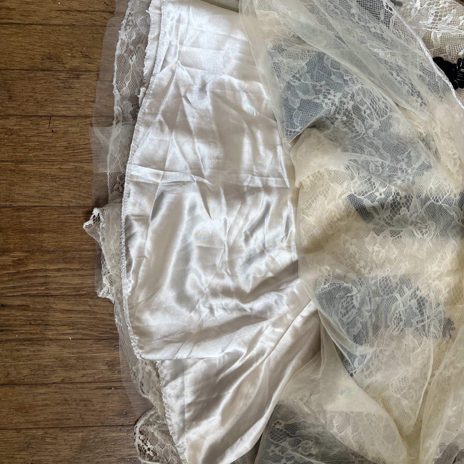 1950’s Style Bridal Fancy Dance Dress Ivory and Black Lace Dance+dance