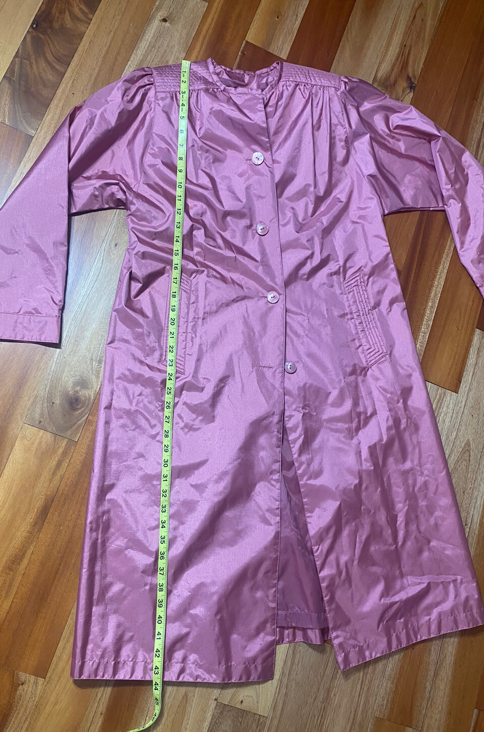 VINTAGE FLEET STREET PINK NYLON BUTTON LUXURY RAIN TRENCH COAT SZ 4