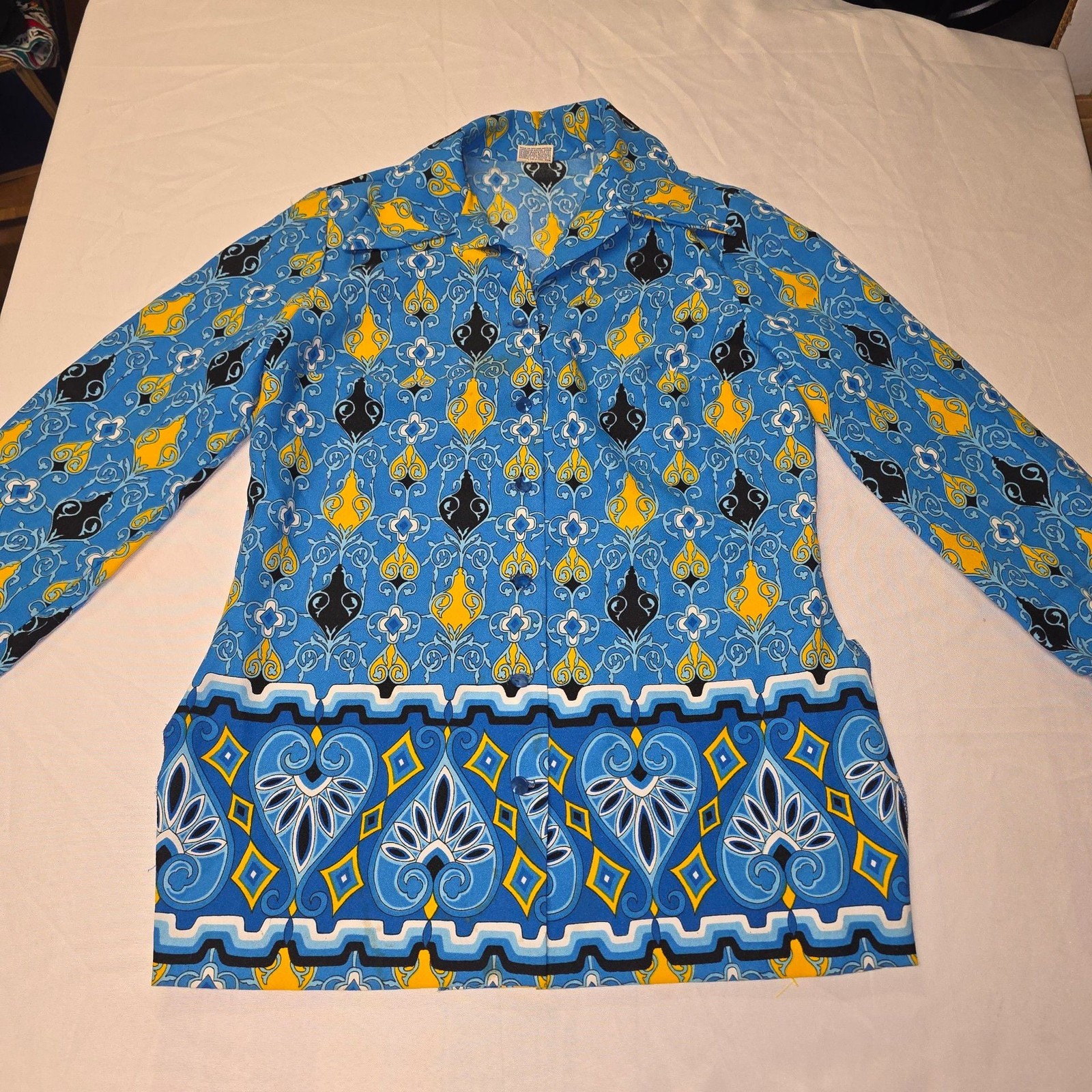 Vintage 60’s Pykettes Blue and Yellow Geometric Print women’s blouse shirt
