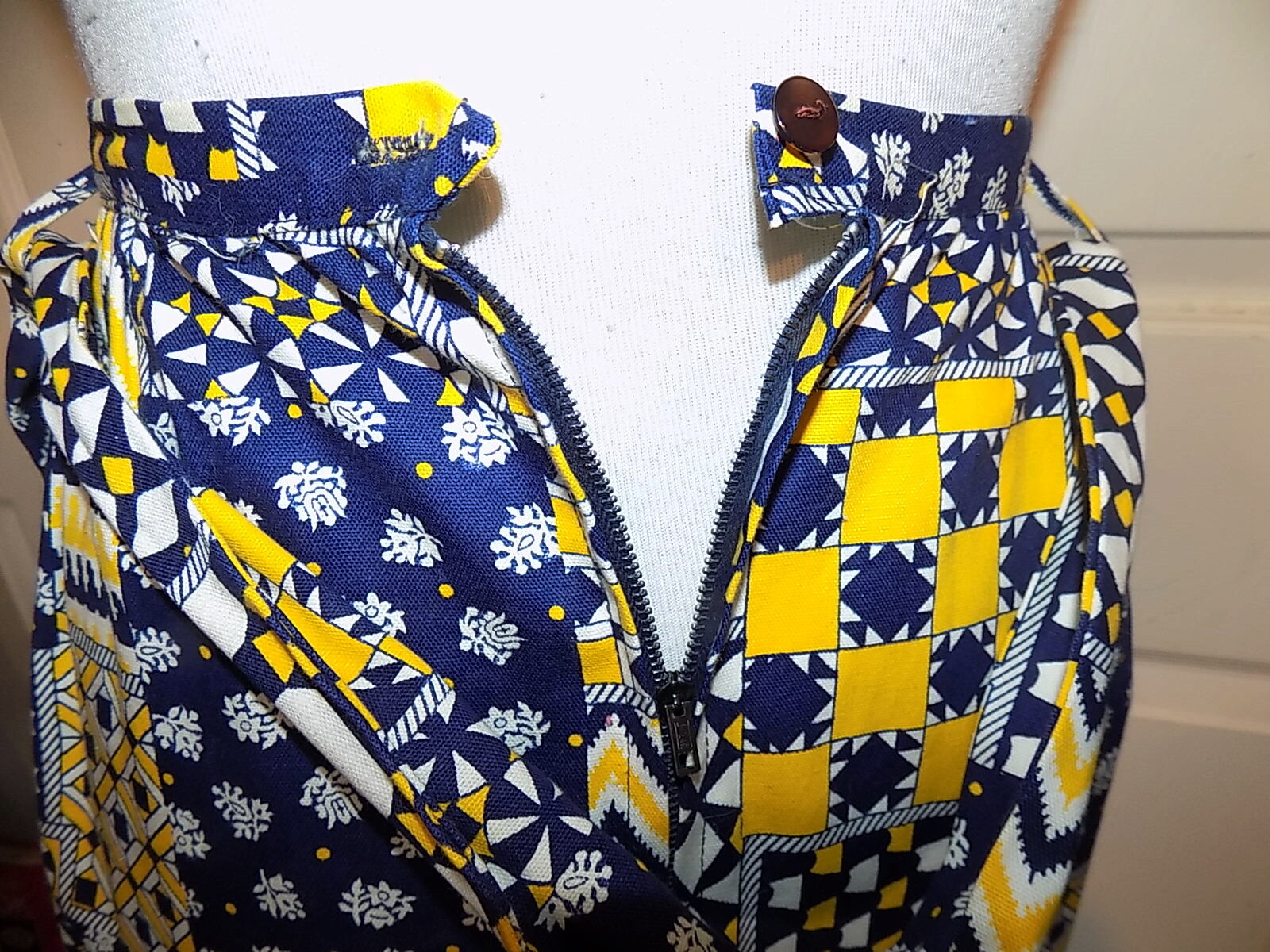 Vintage 60s Blue Yellow White Cotton Long Maxi Skirt Matching Fringed Sash W24