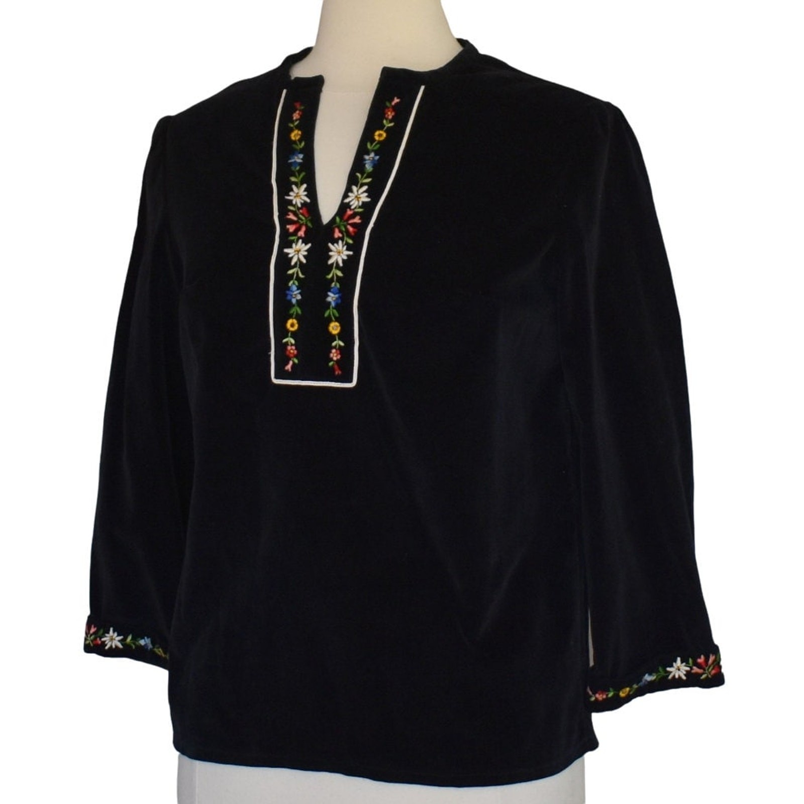 Vintage 70s Embroidered Black Velvet Blouse, Floral Embroidery, Boho, Size Small