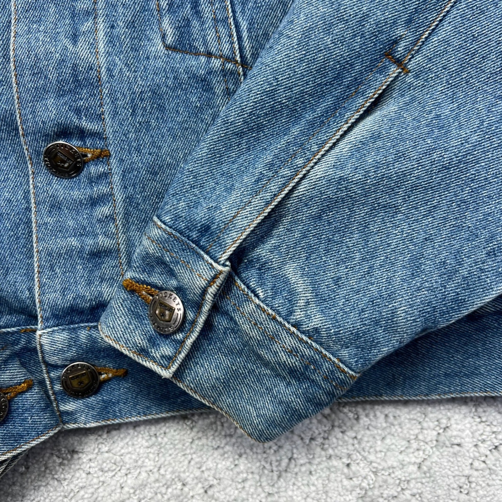 VINTAGE Tickets Clothing Denim Jacket Womens Small Blue Cropped Trucker Western