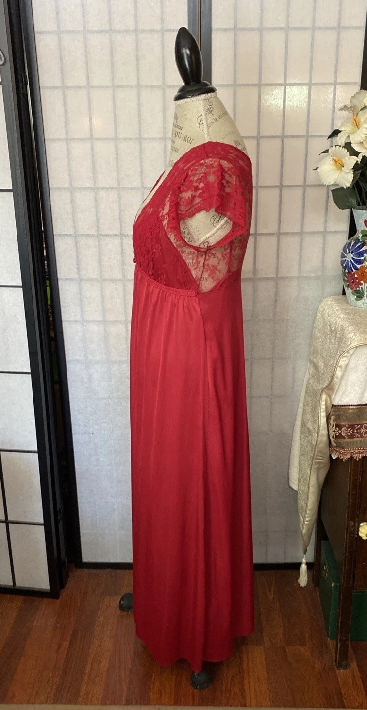 Vintage 50/60s ILGWU (USA) Mauve-Red Maxi Gown & Robe Set-M Luxurious Romantic