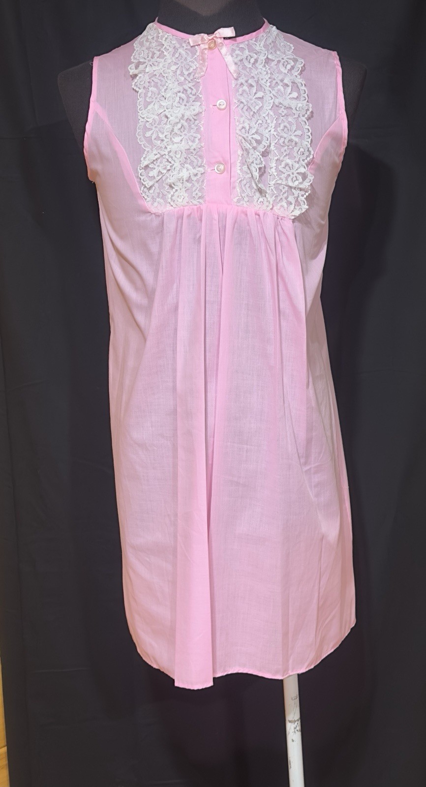 1960’s Mod Bubblegum Pink Lace Accent Nightgown Cottagecore Lingerie