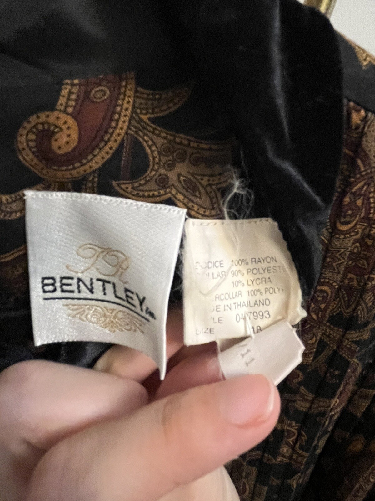 TR Bentley Vintage Dress Black And Gold Paisley Belted Good Condition Smoke Free