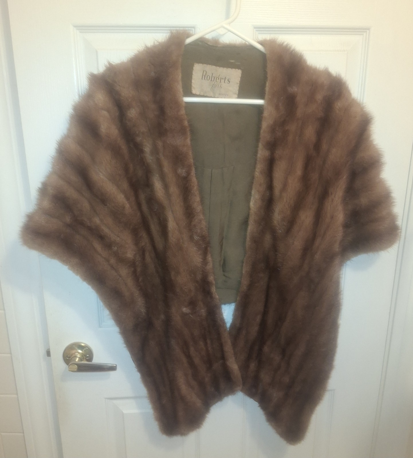 VINTAGE MINK CAPELET. ROBERTS MINK. SHAWL STOLE SHOULDER OSFM