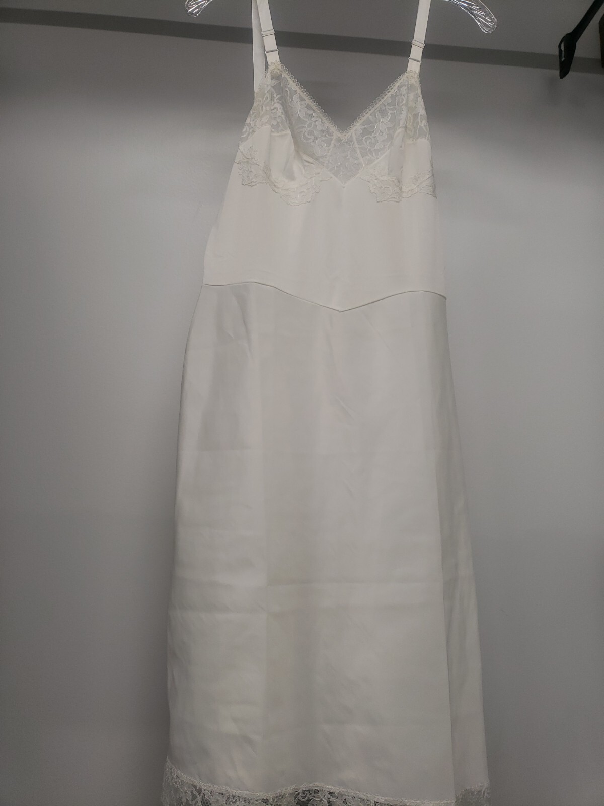 Warner’s Laros Sleepwear Size 34 White Vintage