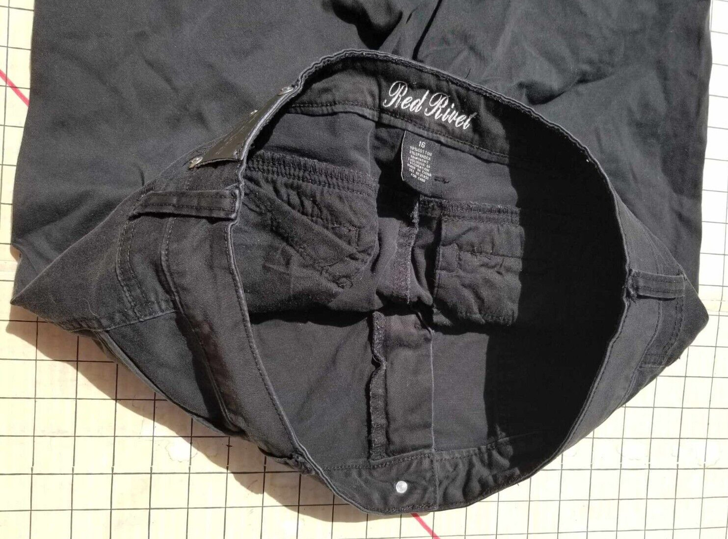 VINTAGE RED RIVET JEANS Black Size 16 Cargo Pockets 1990’s Emo Goth Punk