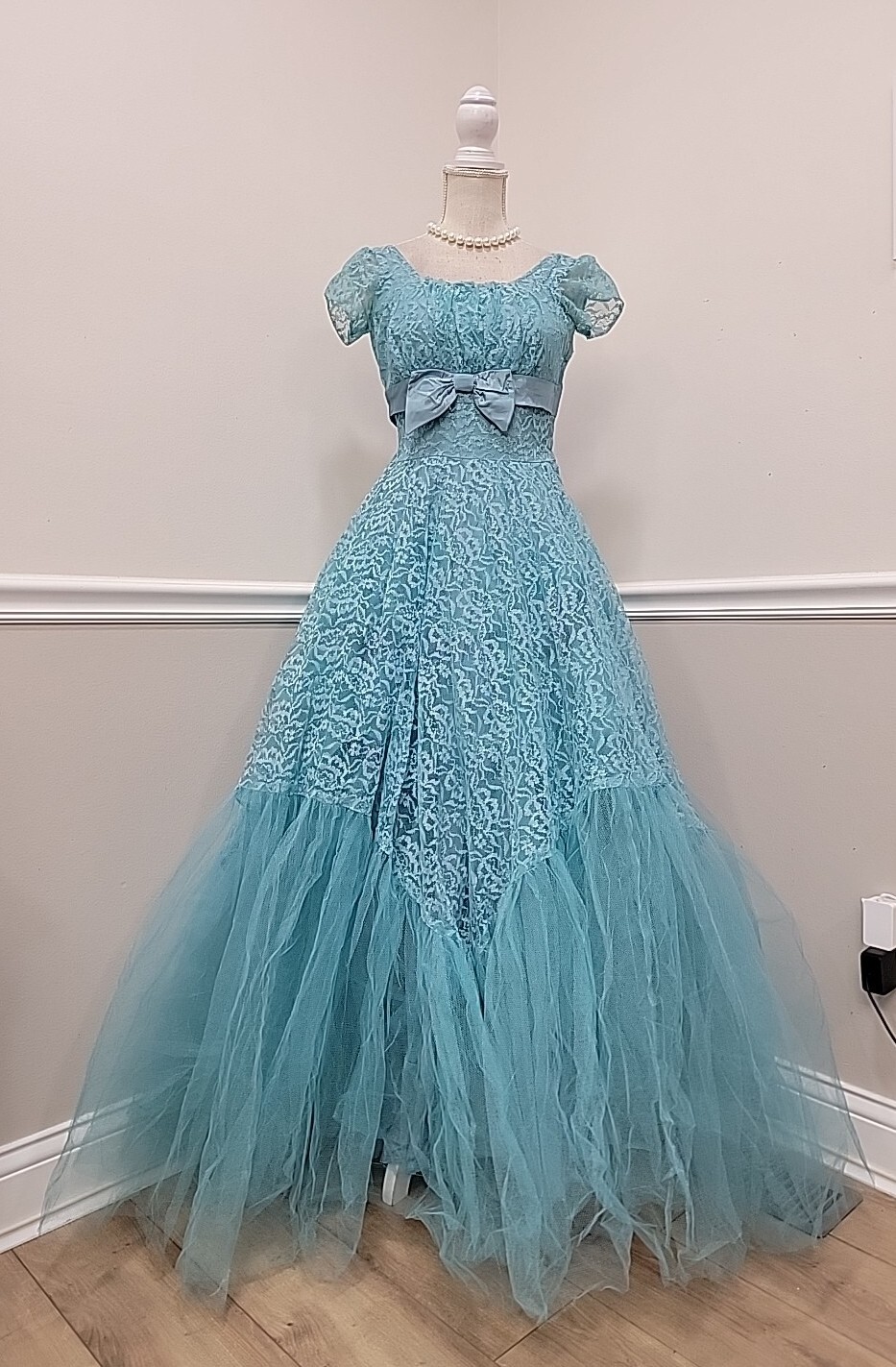 Vintage 1950’s Mid-Century Lace Tulle Party Prom Maxi Dress Circle Skirt