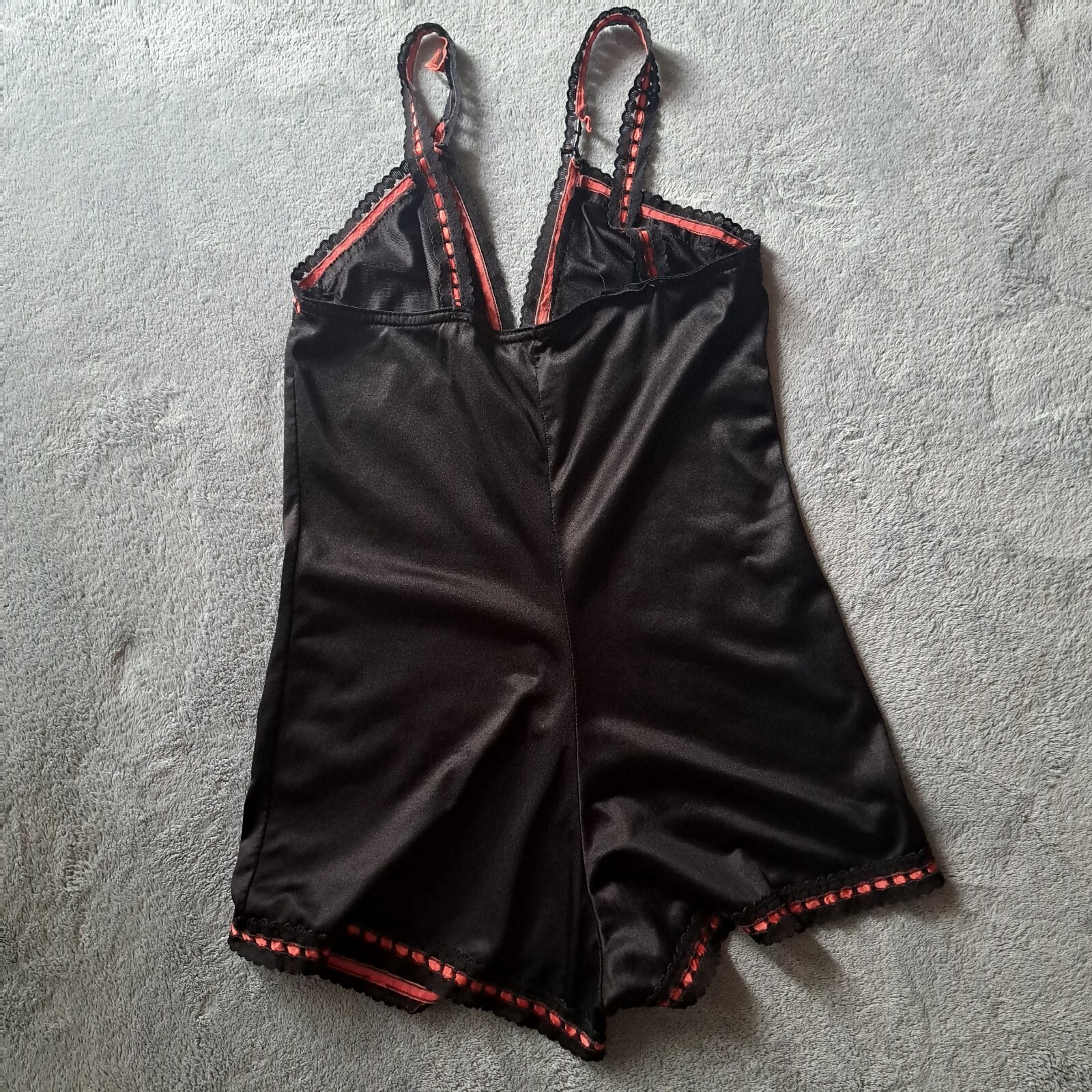 Vtg. 1960’s Dupont Nylon Black /Lace Red Rosette Teddy Sm