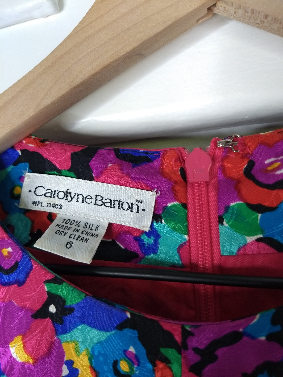 Vintage Carolyne Barton Floral 100% Silk Dress Pink Multicolor Flower Pattern