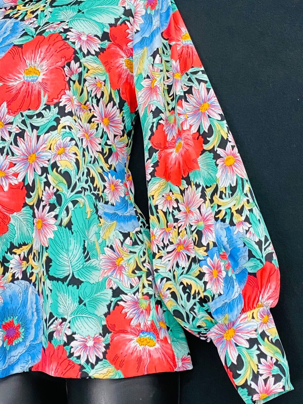 Vintage 1970s colorful floral shirt blouse top red turquoise long balloon sleeve