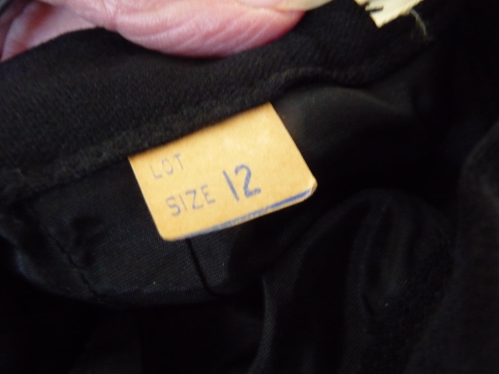 #81 vtg 40`s/50`s LONG BLACK STRAIGHT SKIRT Satin Taffeta ? by Mr GEE