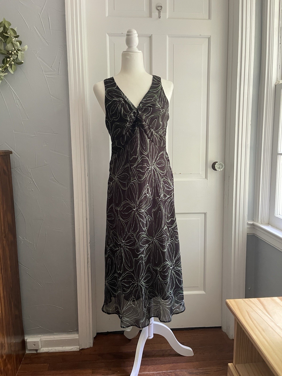 Vintage 90s/Y2k Midi Dress – Size 10 – Black And Green Floral Whimsy Dress