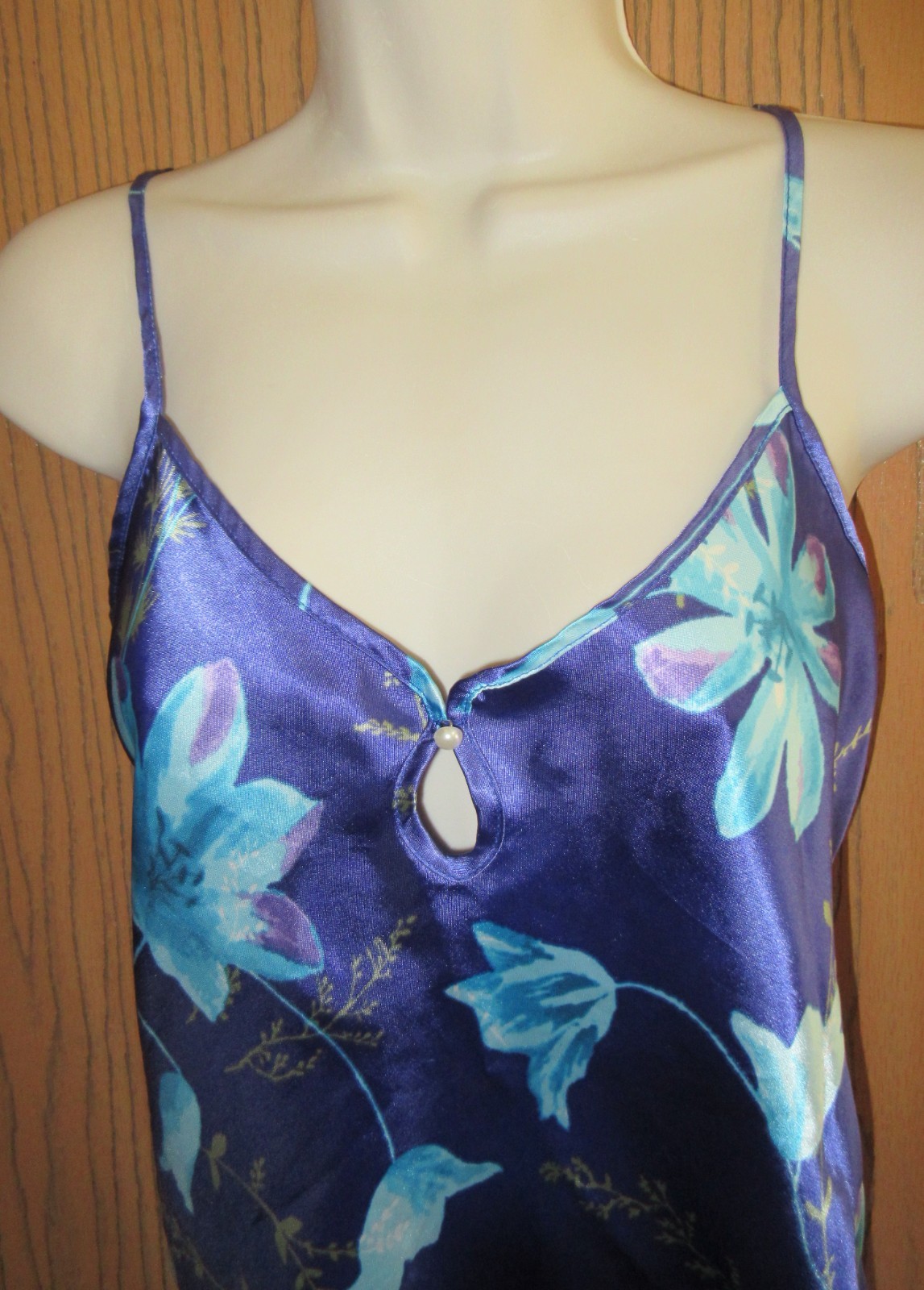 SECRET TREASURES VIBRANT BLUE floral COTTAGE CORE 100% SATIN GLOSSY nightgown 1X