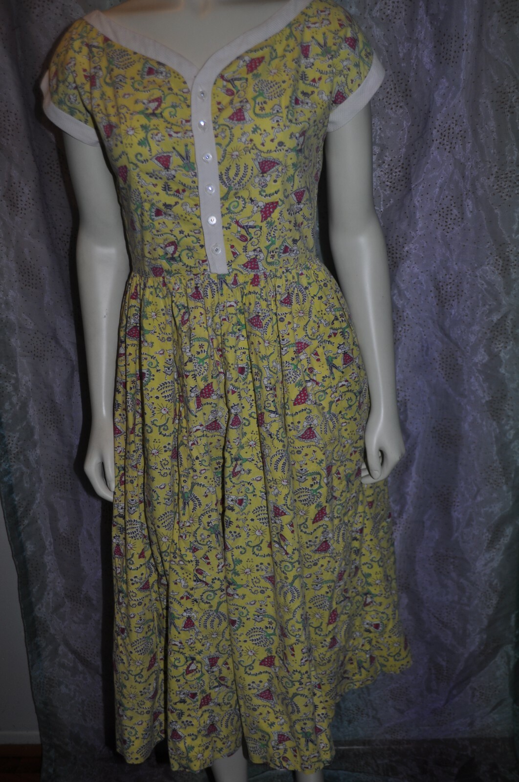 Vintage 60’s Lanz Original Dress with Pockets Bavarian Print *READ*