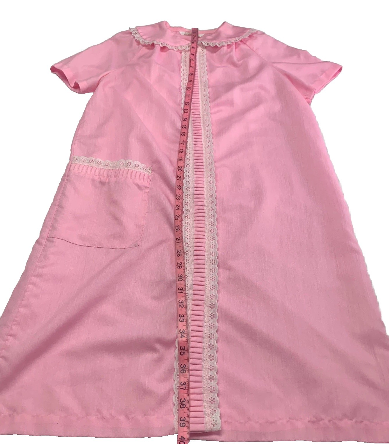 Vintage Dan-Ellen Pink House Coat Snaps Sz Medium Lace Trim EXCELLENT CONDITION