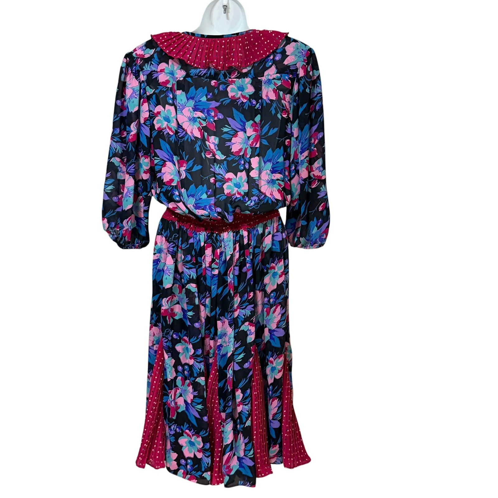 Assorti Susan Freis Vintage Floral boho gypsy Dress Pink Blue Ruffle Smocked M