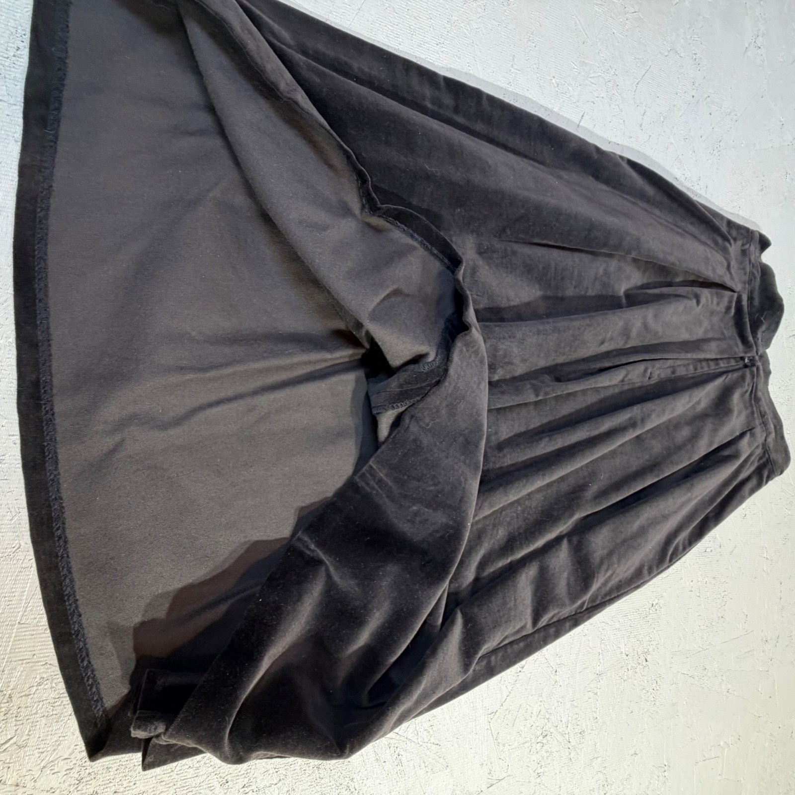 Jessica’s Gunnies Vintage Velvet Skirt 5 (22″) Black Pleated Midi USA READ