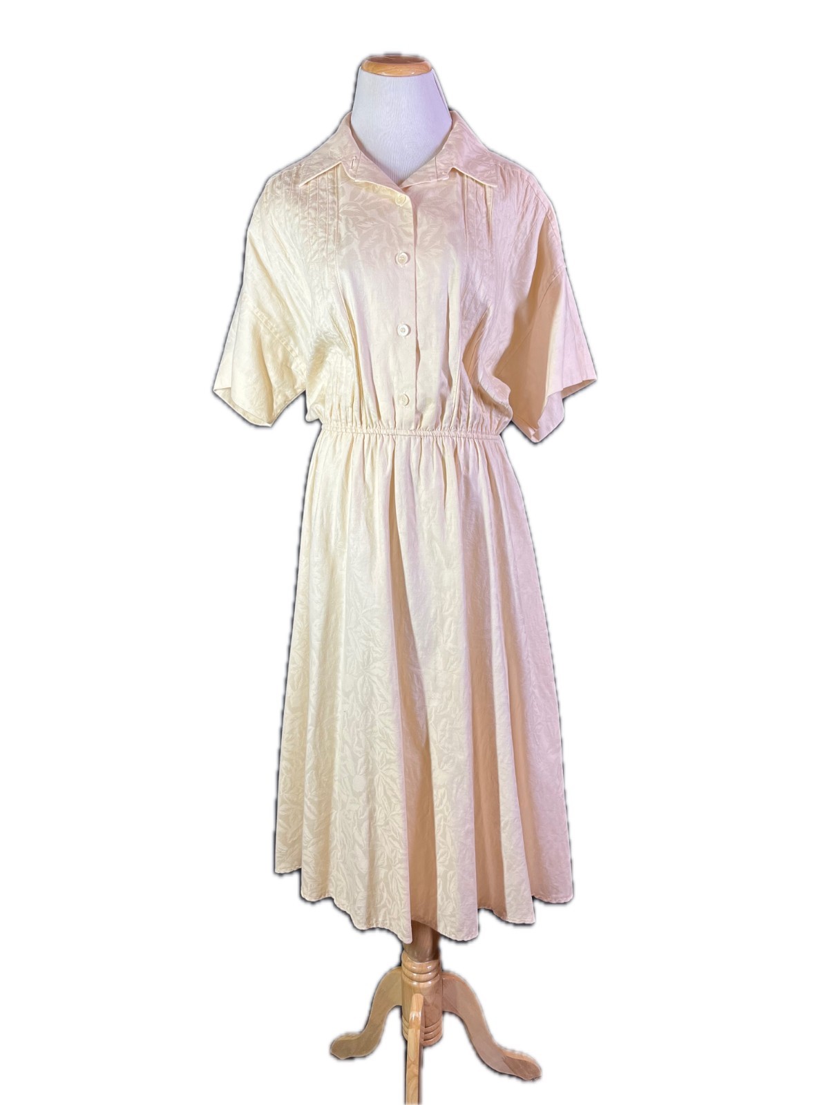 Vintage 1980s Leslie Fay Size 10? Cream Short Sleeve Shirtdress Pockets