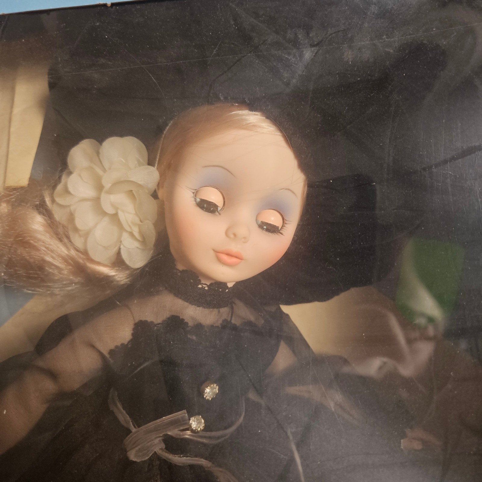 VTG Vogue Dolls Miss Ginny Pretty Poseable Doll 15″ Velvet Dress Sleepy Eyes NIB
