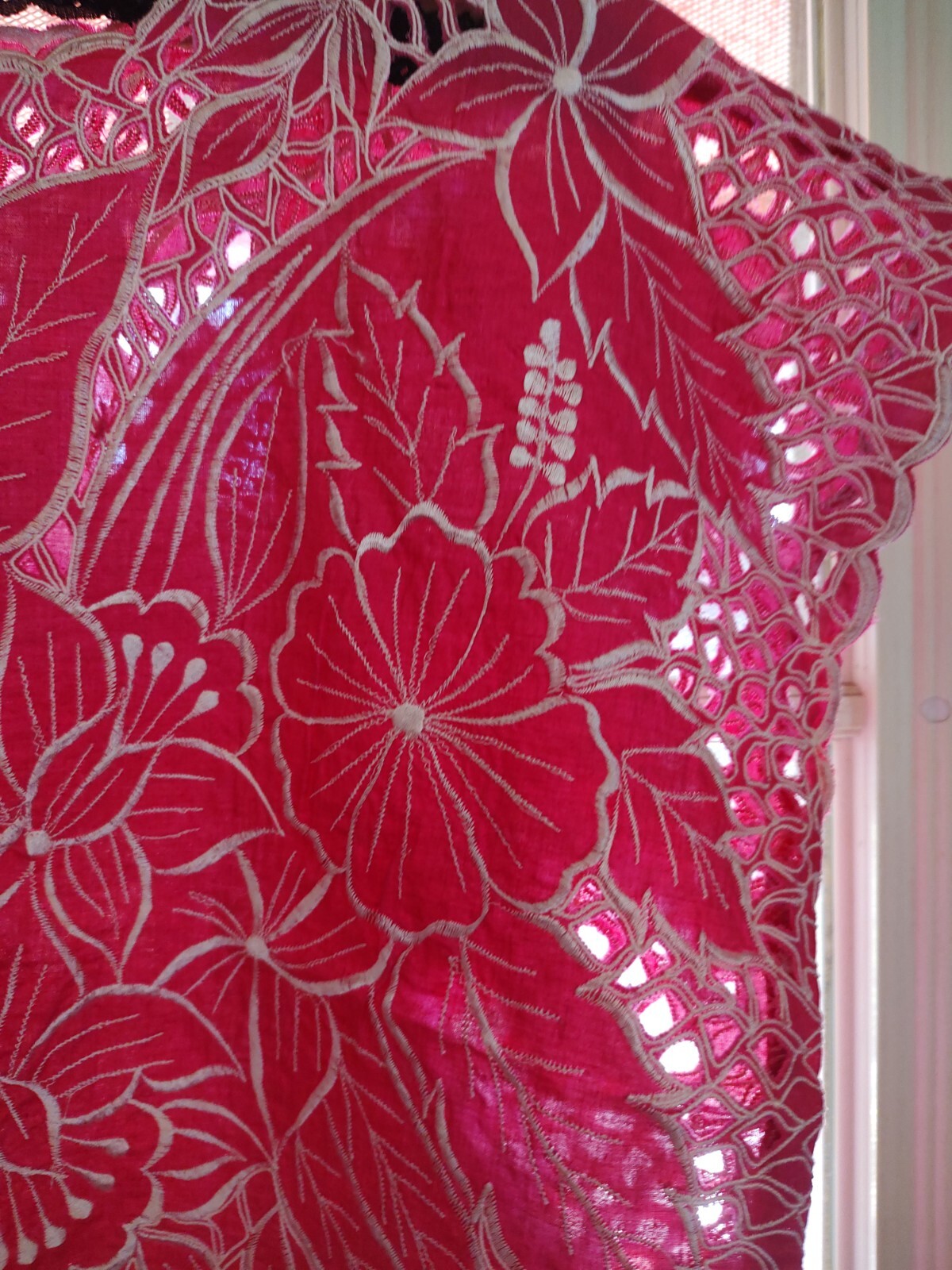 Vintage Pink Ilet Type Blouse Hand Design 70’s large 44″ chest