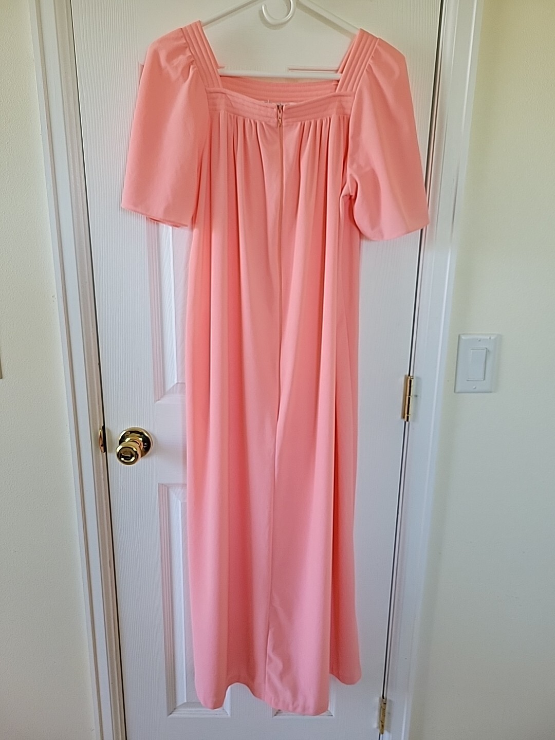 Sears Take Along Housedress Robe Size S/M Shortsleeve 1/2 Zip Peach Maxi VTG