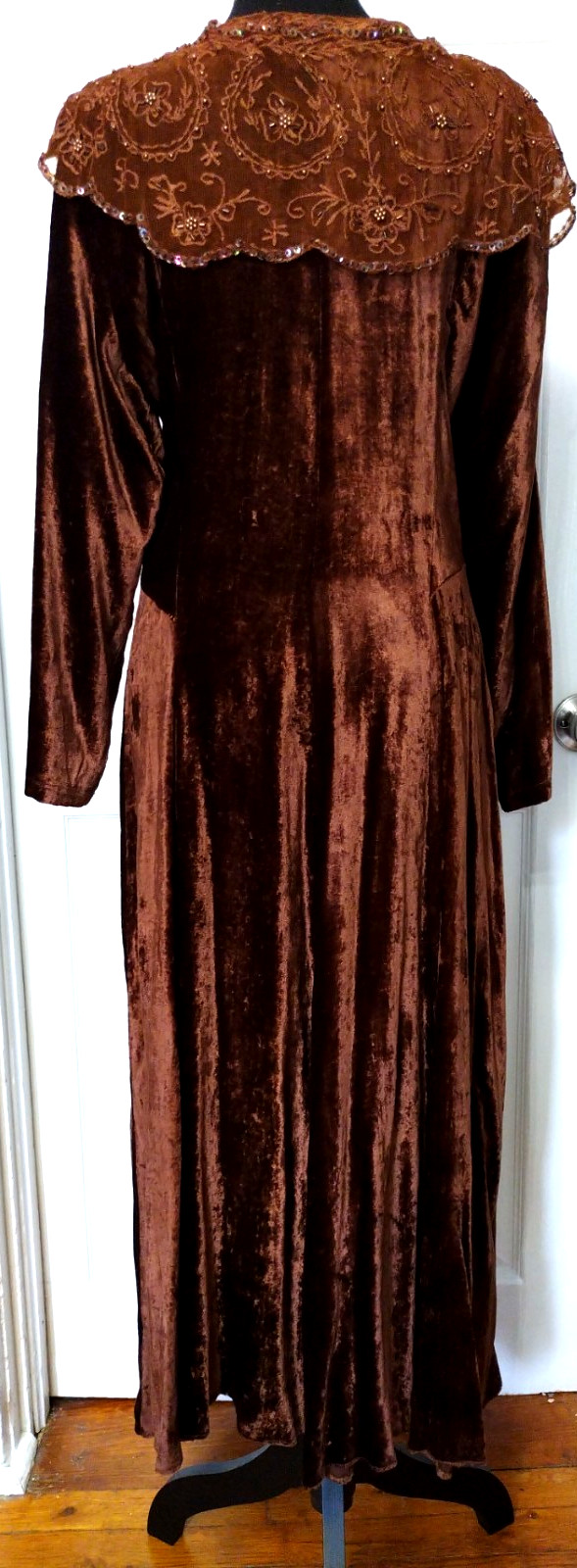 Vintage NOSTALGIA Brown Velvet w/Beaded Lace 3/4 Lenth Elegant Dress Size M