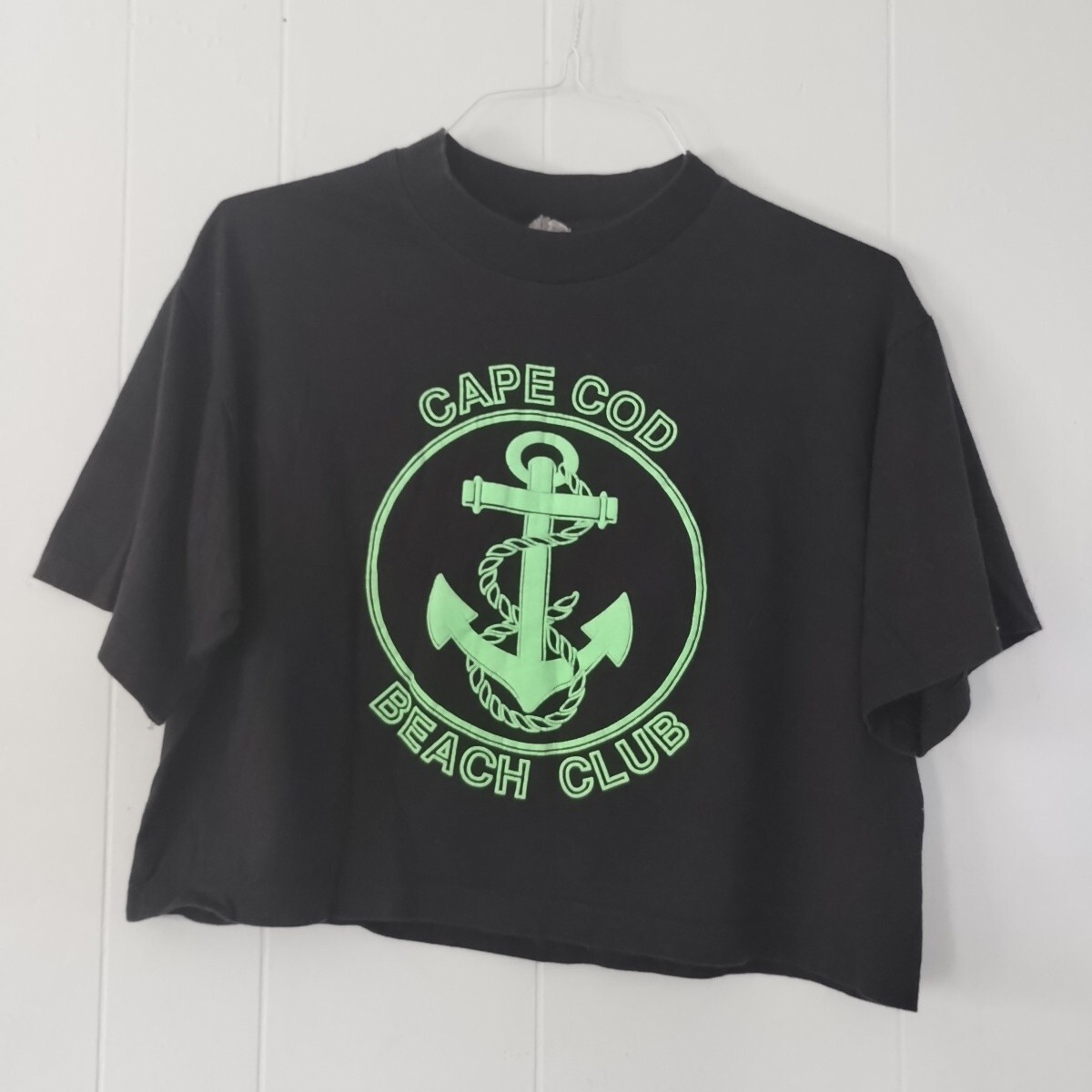 Vintage Cropped T-shirt Cape Cod Beach Club Top Neon Green Black 90s tee tshirt