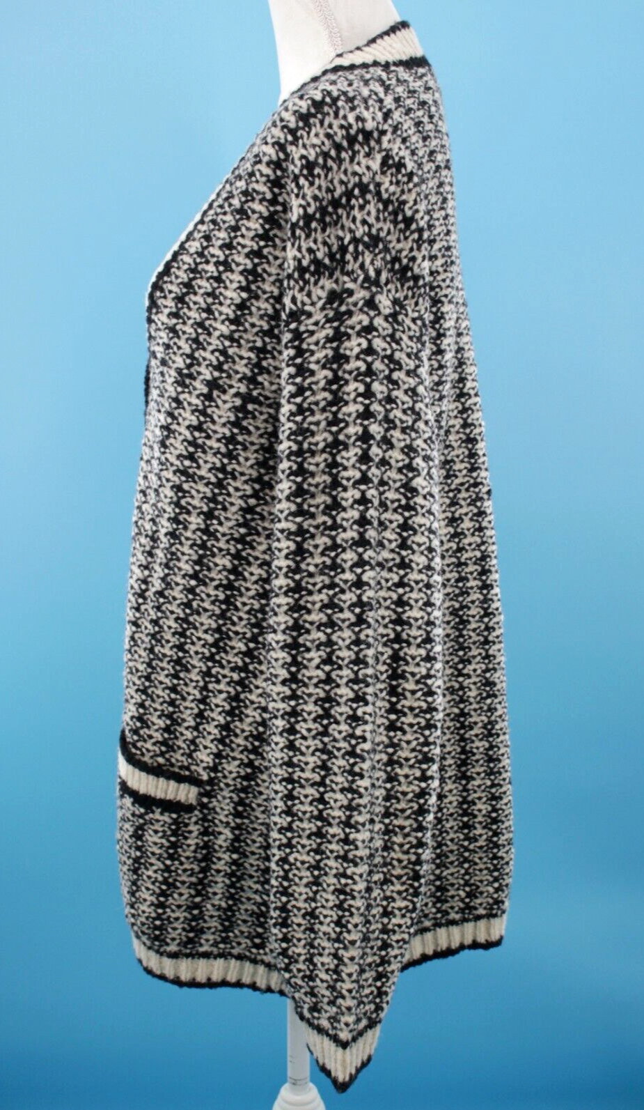 VTG Women’s 90s Black & White Knit DKNY Cardigan Sz L 1990s Donna Karan