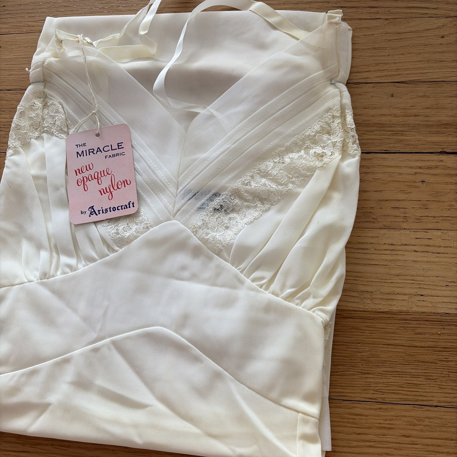 Vintage NWT Aristocraft Miracle Fabric New Opaque Nylon Lingerie Nightgown Sz 40