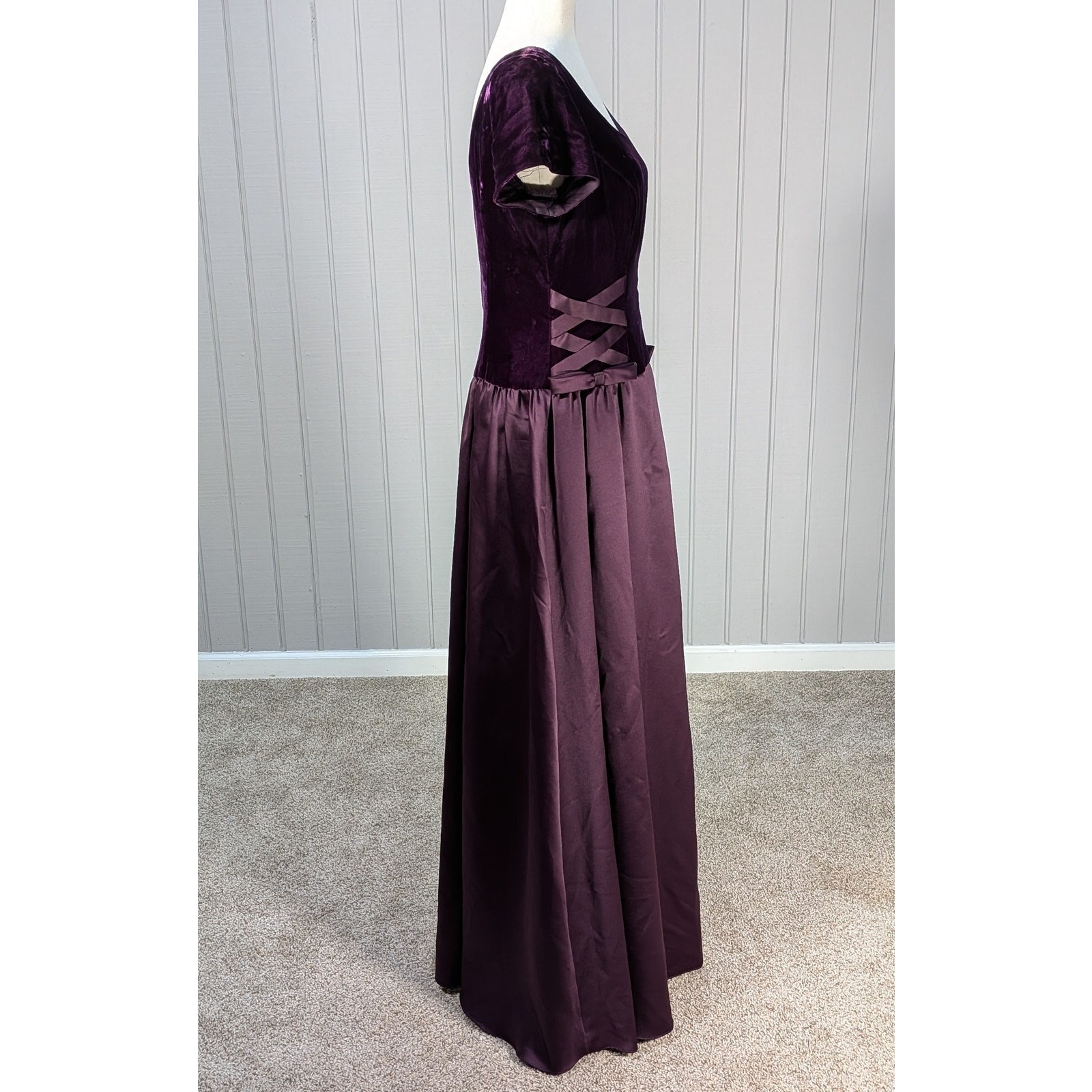 Vintage 90s Purple Velvet/Tafetta Corset Style Lace Up Sides Party Dress Size 12