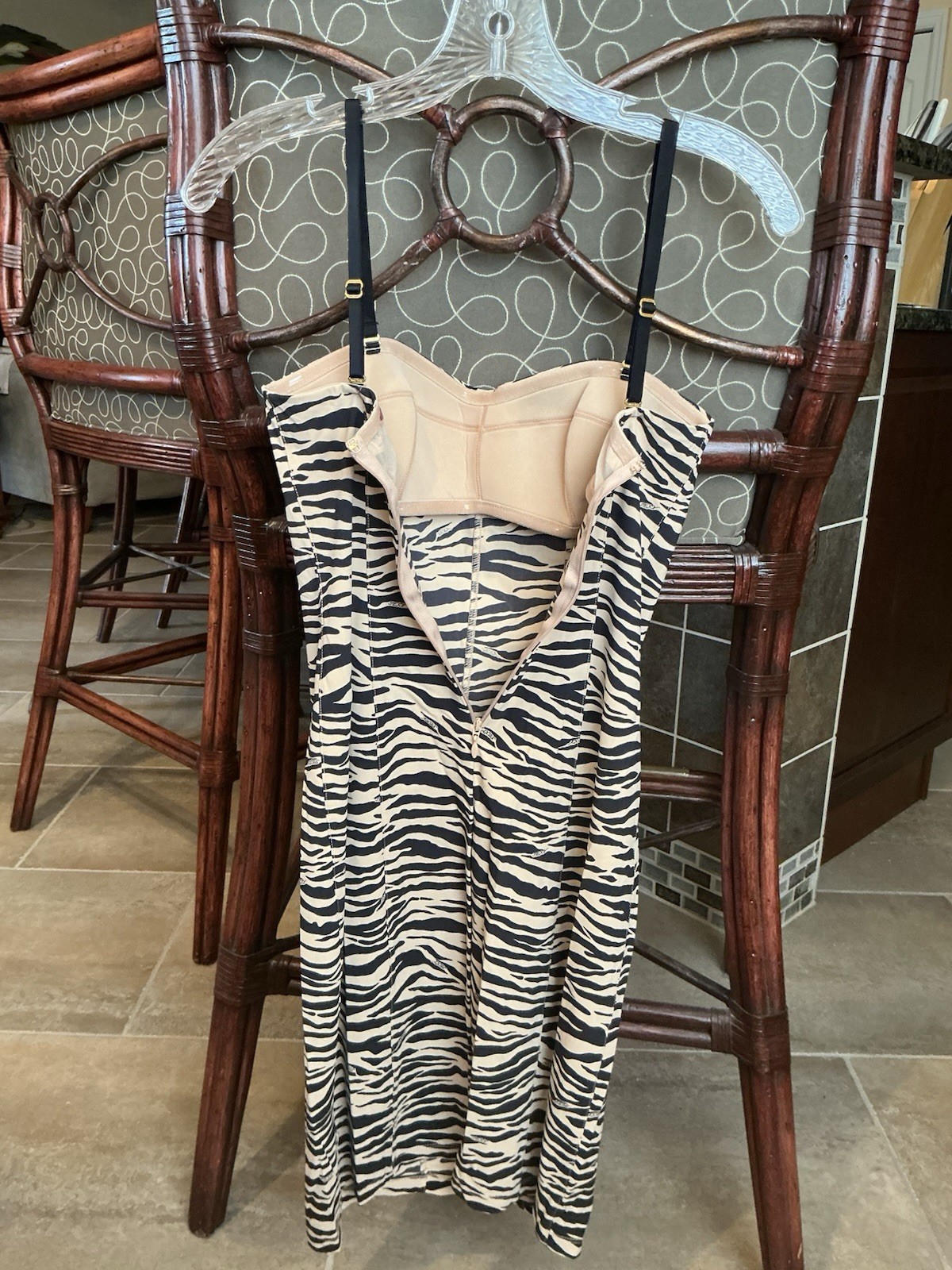 Cache “Very Sexy” Dress, Strap/Strapless Size Medium NWOT