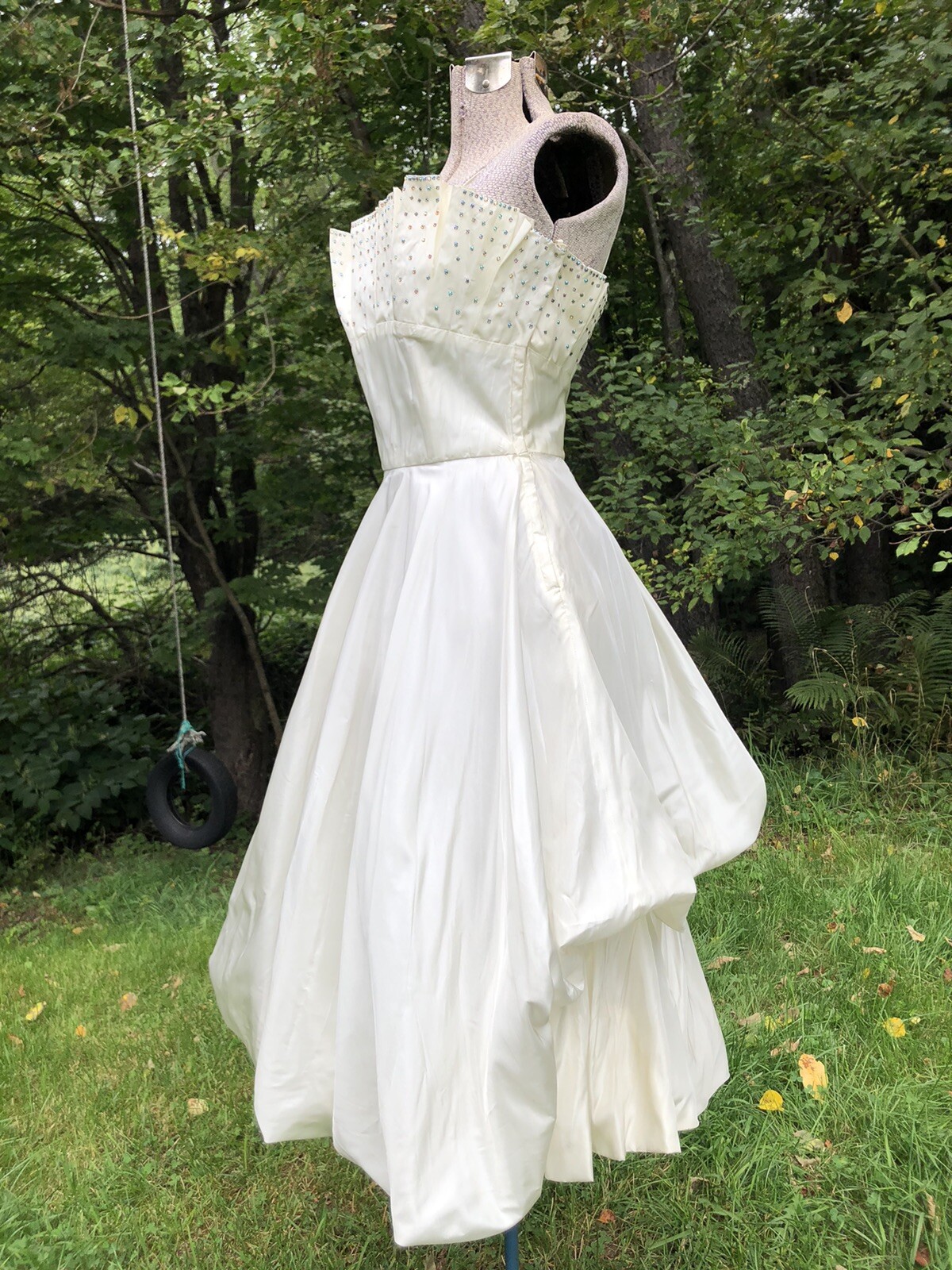 Vintage 1940’s 1950’s Strappy Aurora Borealis Rhinestone Cocktail DRESS 31-22-52