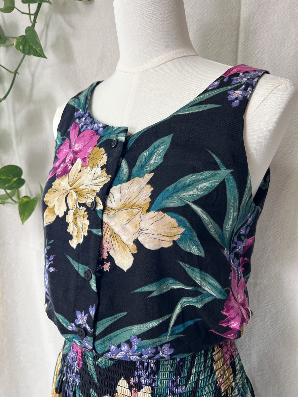 Vintage Liberty House Young Hawaii Floral Sleeveless Midi Dress Size Small Rayon