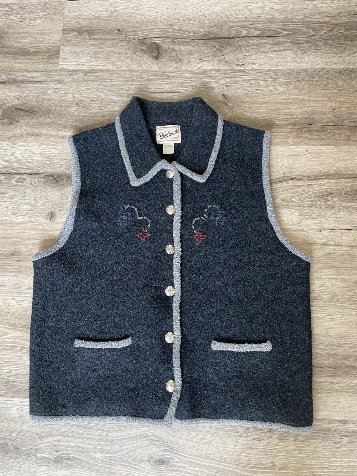 VTG handframed Woolrich Wool Vest Women’s XL Charcoal Floral Embroidered Outdoor