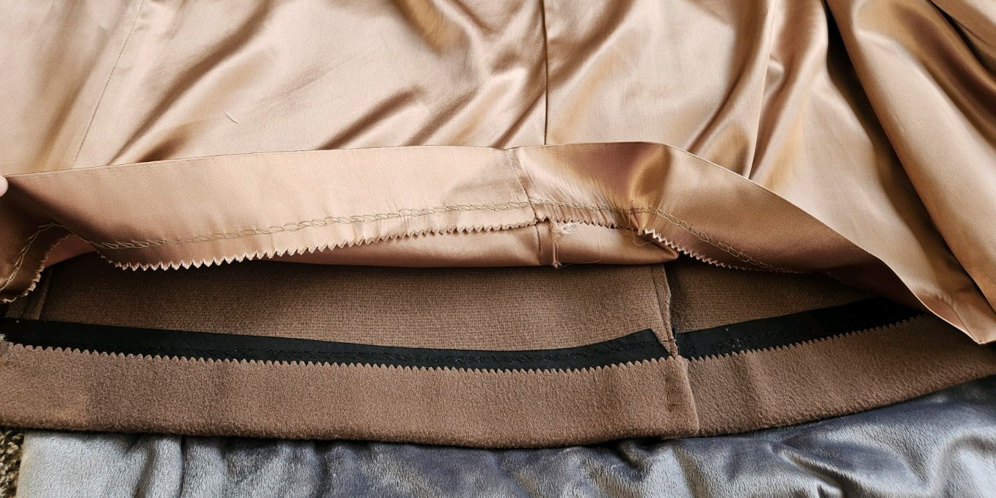 Vtg Sycamore Womans Brown Scarf Wrap Wool Coat Made In USA 100% Wool Read Desc.