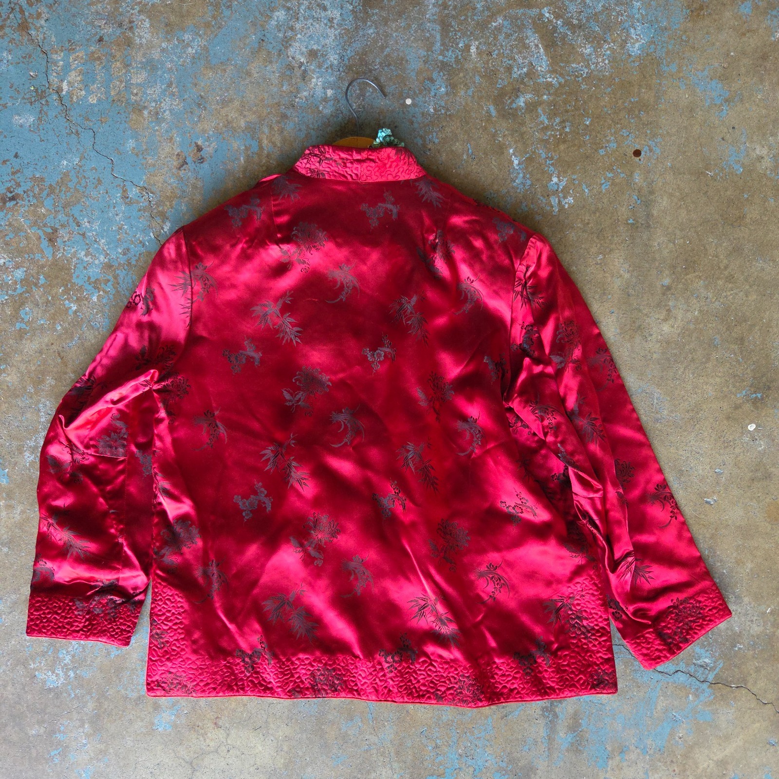 Vintage Asian Inspired Jacket Size XL Red Black Reversible Satin Frog Closure