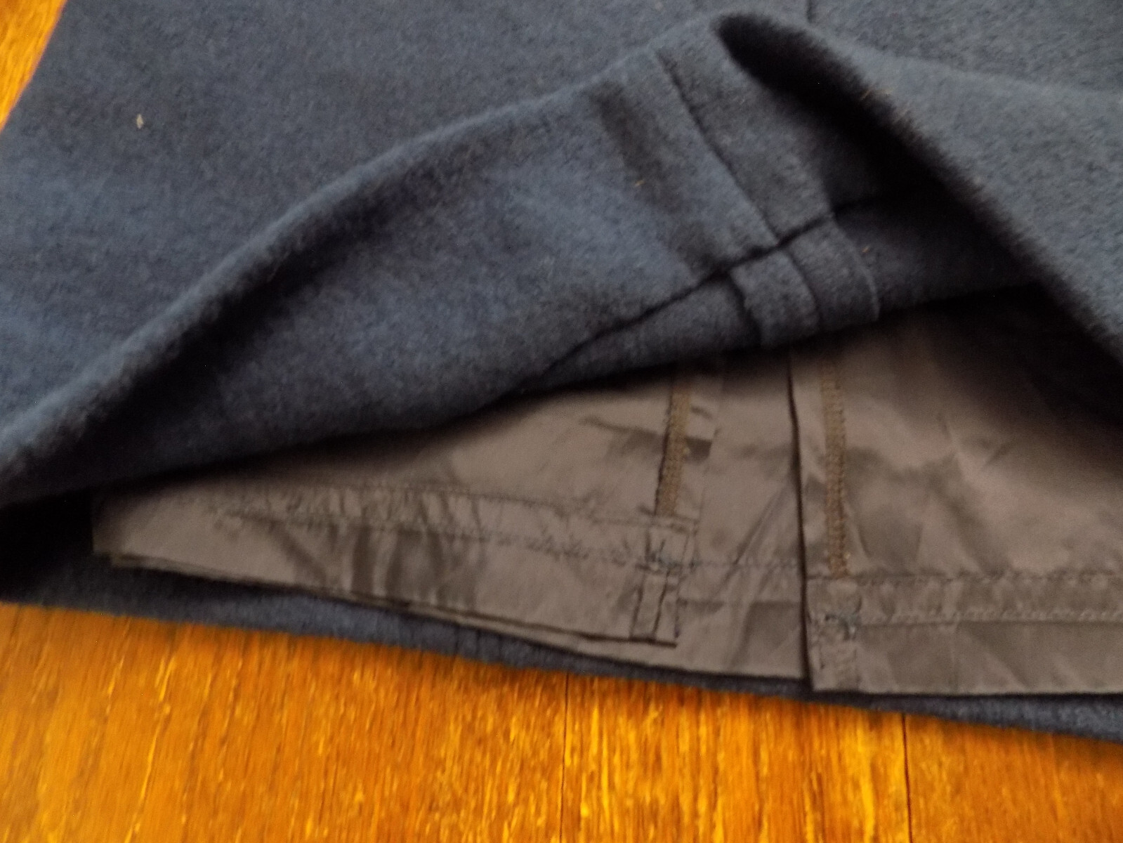 Vtg Boiled 100% New wool skirt Original Boos Austria lined midi navy blue 28″ W