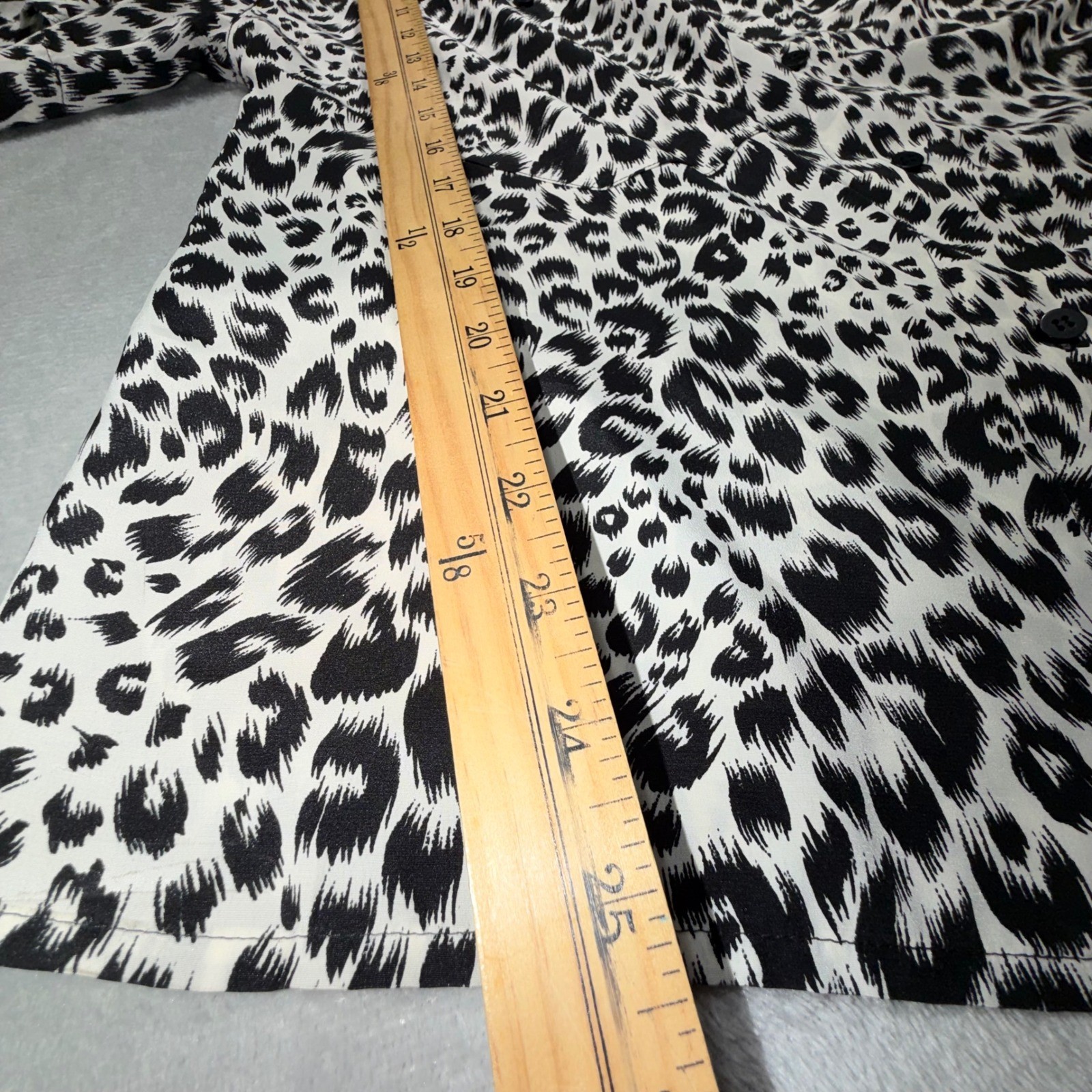 Vintage Regina Porter Leopard Print Button Down Shirt Size 12 Black White 90s