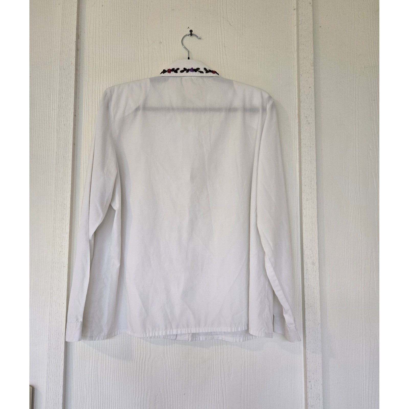 Vintage White Floral Embroidered Beaded Blouse Cottagecore Hippie Western Retro