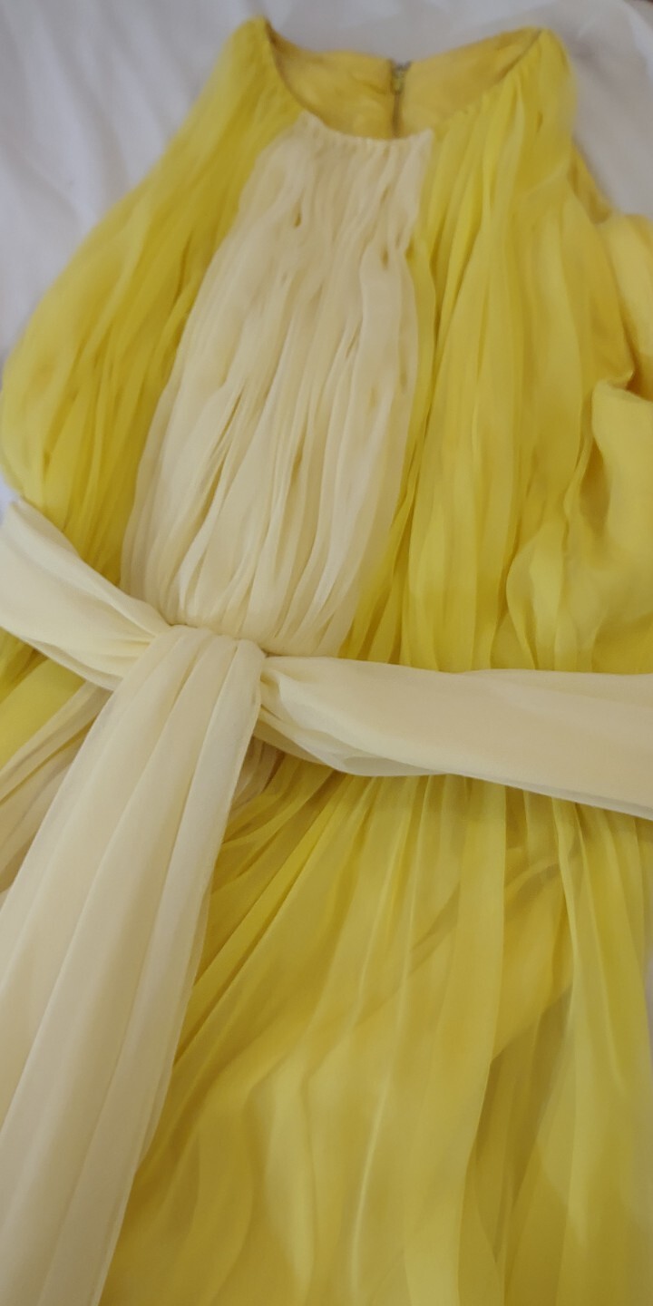 Vintage Kiki Hart NY Two Tone Yellow Chiffon Gown W Trailing Cape Grace Kelly
