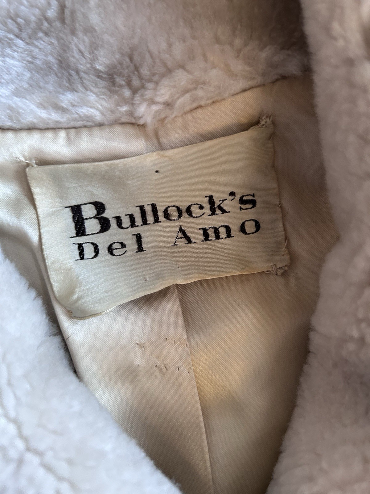 Authentic 1970s Vintage Sportowne Faux Fur Coat Bullock’s Del Amo size M